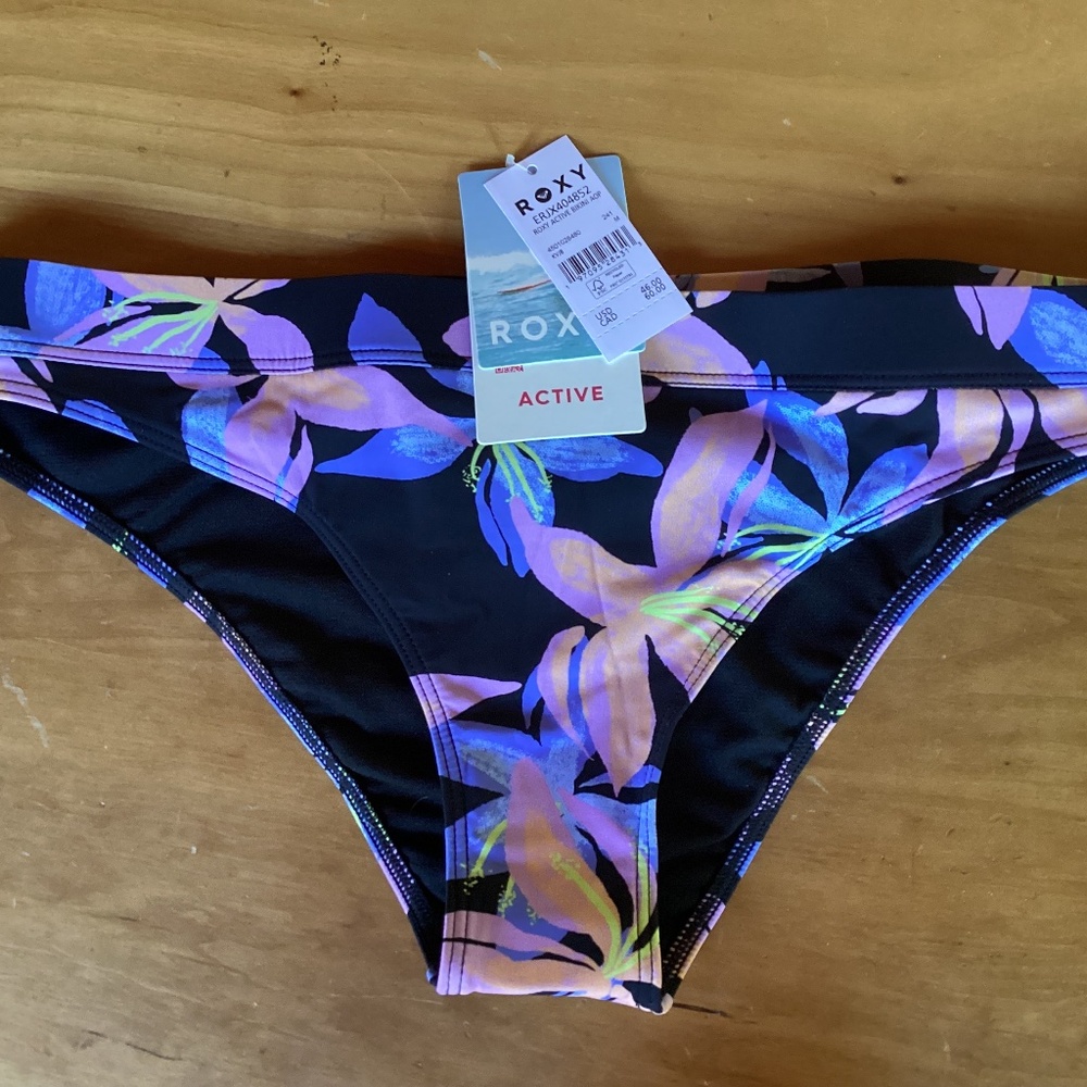 Roxy Bikini Set - Picture 3 of 4